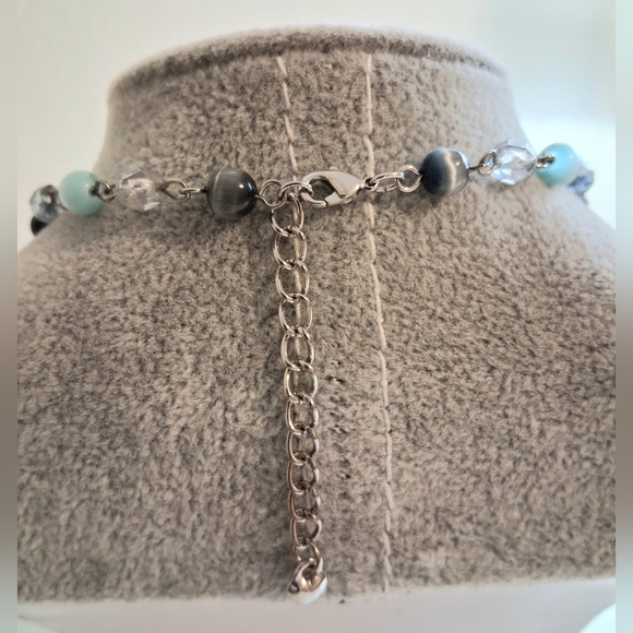 Blues White Silver Colored Glass Like Beaded Necklace, Earrings And Bracelet Set - Picture 5 of 10